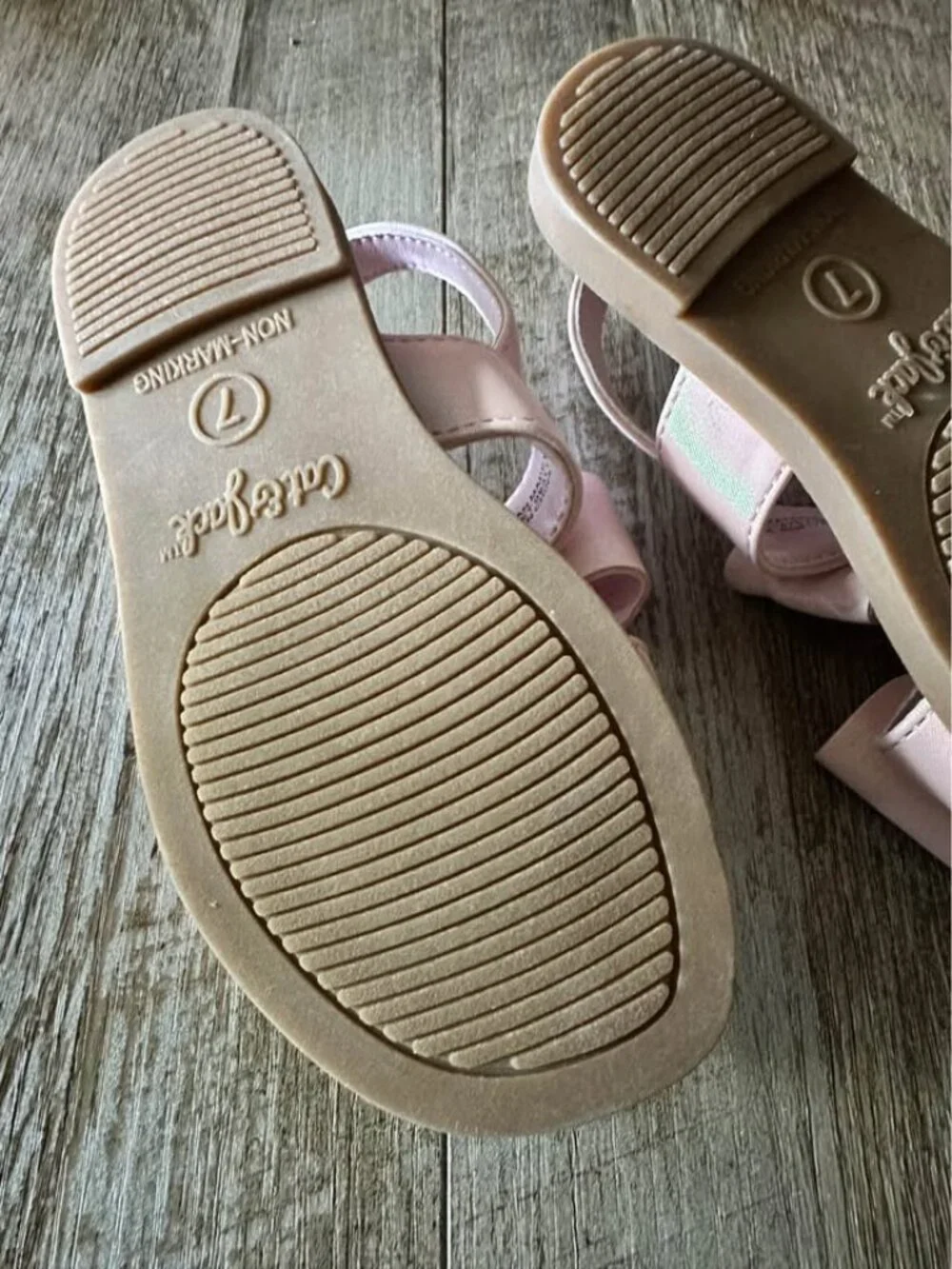 Girl's Pink Bow Sandals Size 7